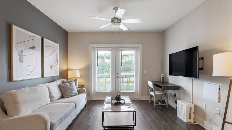 Interior 4, Landing Amazing 1BD in Deerbrook, Houston