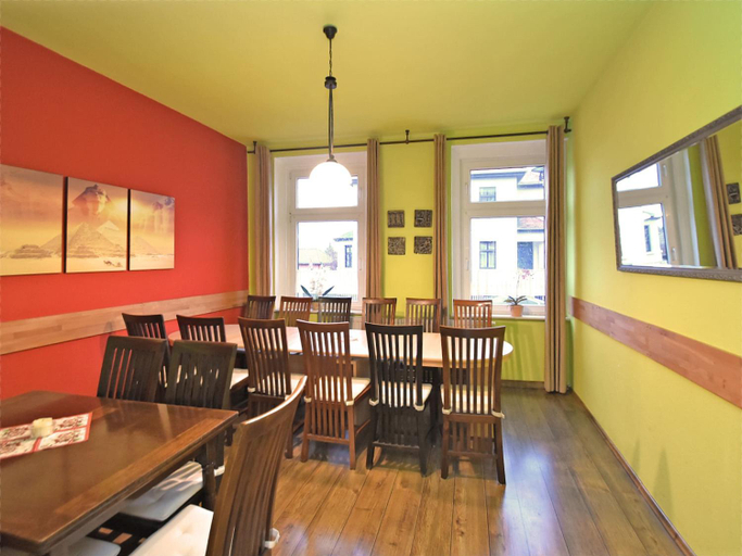 Food & Drinks 4, Exklusives Gruppenhaus mit home cinema, Vogtlandkreis