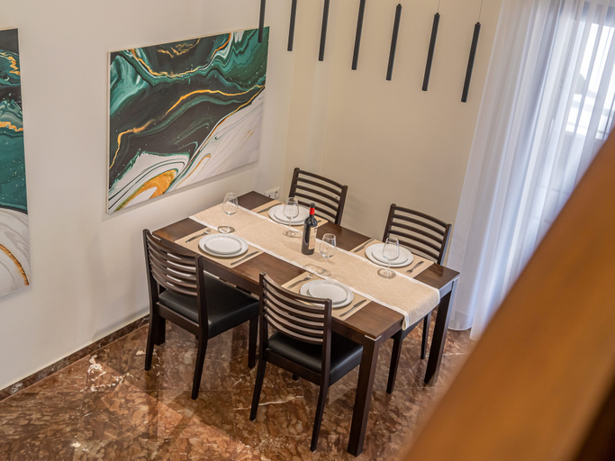 Dining 3, Nuvion, Attica