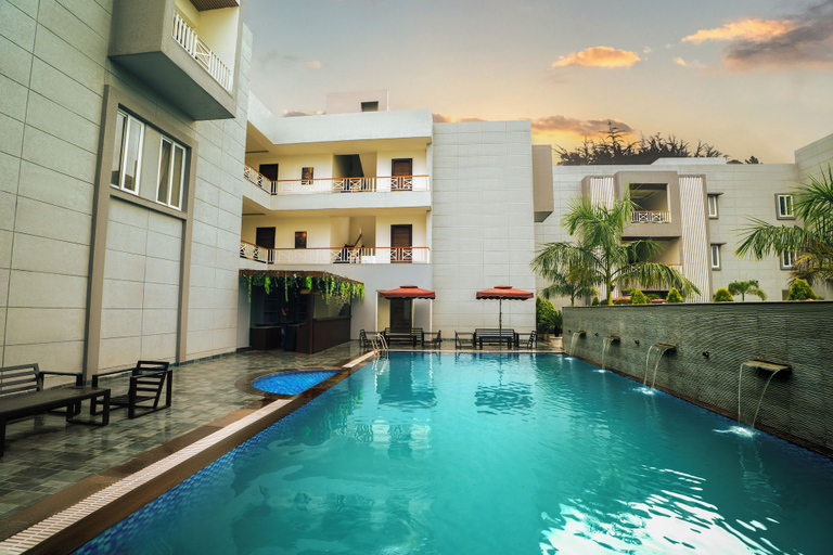 Pool 5, Savanna Retreat by Nuva Stayz, Nainital