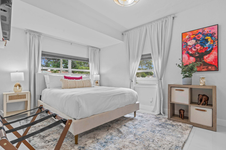 Interior 5, Charming Arthaus - With Yard Near Design District, Miami-Dade