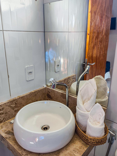 Bathroom, Pousada Bugaendrus, Touros