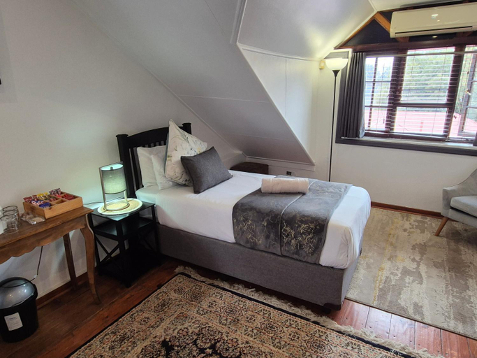 Bedroom 3, The Oak Potch Guesthouse, Dr Kenneth Kaunda