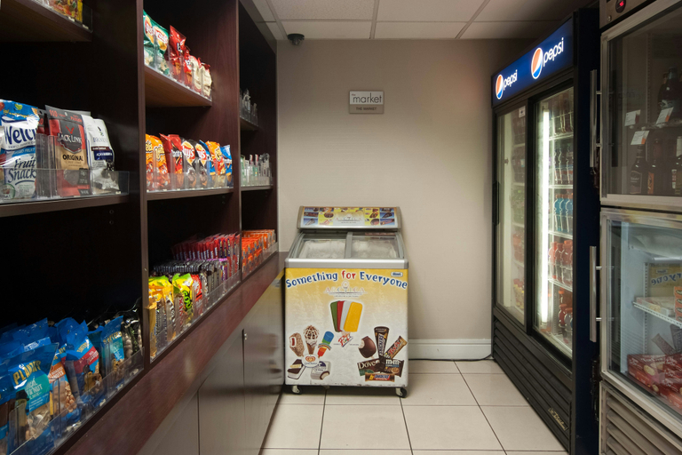 Food & Drinks 4, SpringHill Suites Fort Lauderdale Airport, Broward