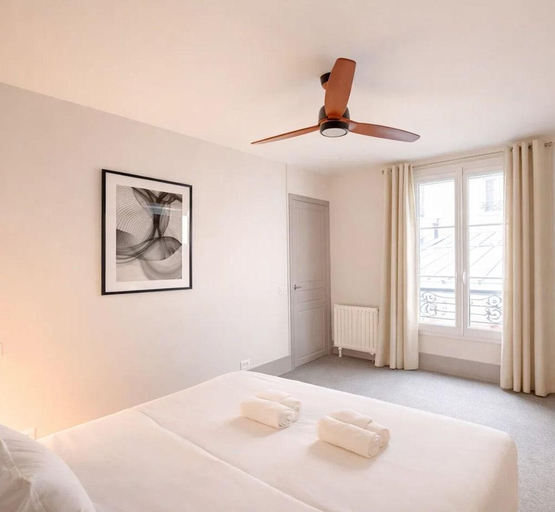 Bedroom 2, TOCQUEVILLE, Paris