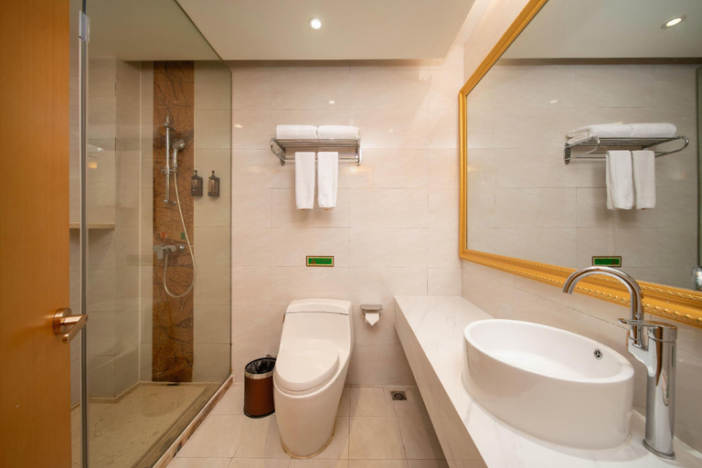 Bathroom 3, Vienna Hotel Jiangxi Jiujiang Happy City, Jiujiang