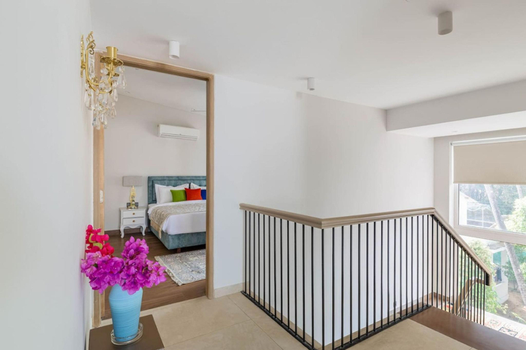 3, Lux 5BR Villa in Anjuna, Perfect for Groups | Aria, North Goa