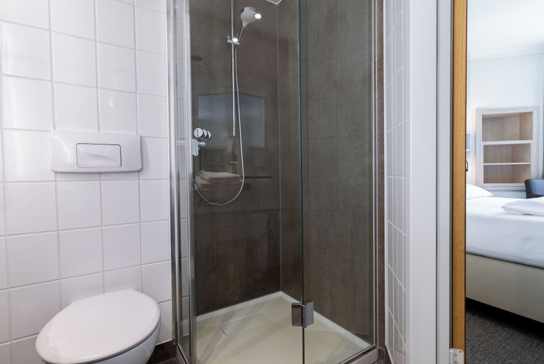 Bathroom 4, Hotel Kaiserin Augusta, Weimar