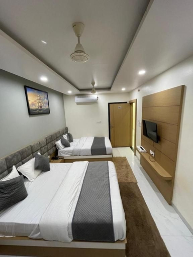 Room 5, Hotel Bhagya, Bhopal