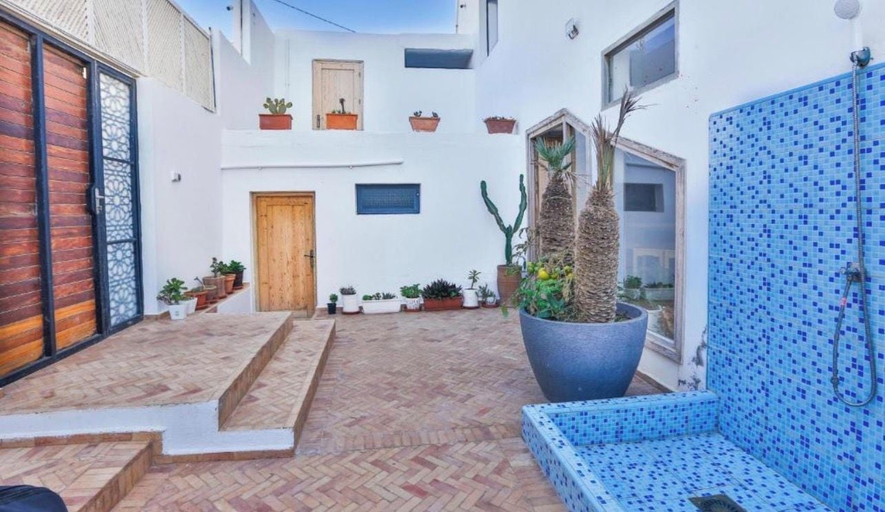 Property grounds, Houcien Manssoume, Agadir-Ida ou Tanane