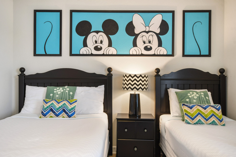 Interior 4, Storey Lake Escape w/ Waterfront & Themed Rooms, Osceola