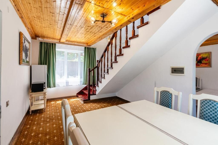 Interior 3, Tau Shyraq, Almaty