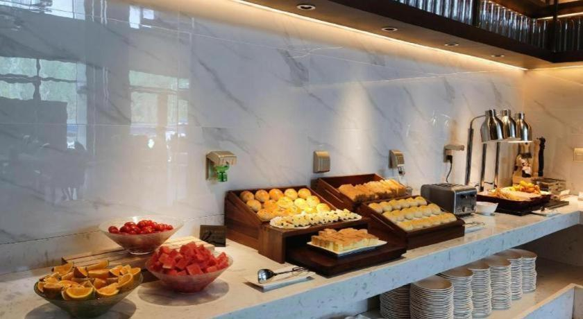 Food & Drinks 5, E-Cheng Hotel Liuzhou Sanjiang Fengyu Bridge, Liuzhou