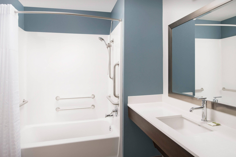 Bathroom 3, WoodSpring Suites Chicago Tinley Park, Will
