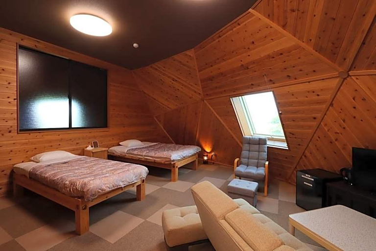 Bedroom 3, Takahira Base, Yakushima