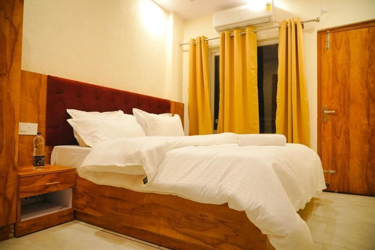 Room 5, Bunk Hostel Tapovan, Garhwal