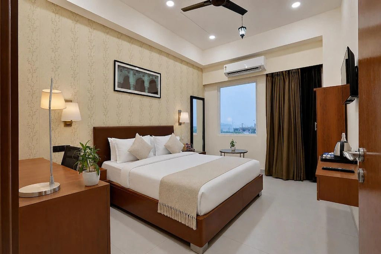 Room 3, OnlyStay Anandam Residency, Gautam Buddha Nagar