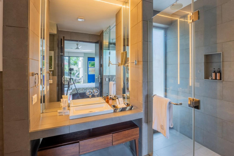 Bathroom, Avior by Hireavilla - 4BR w Infinity Pool in Parra, North Goa