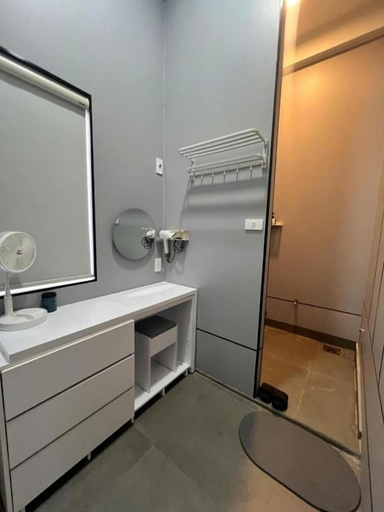 Bathroom 2, Japanese Sleep Box Da Nang Airport, Da Nang