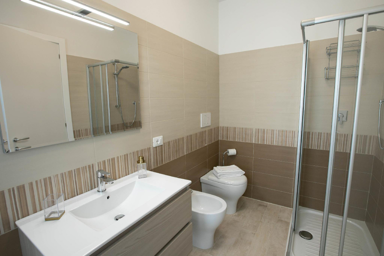 Bathroom 3, Le Rime, Arezzo