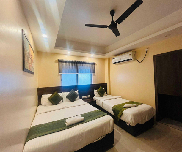 Room 4, Deluxe Hotel Mount View, Darjiling