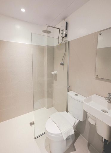 Bathroom, San Juan Surf Resort La Union, San Juan