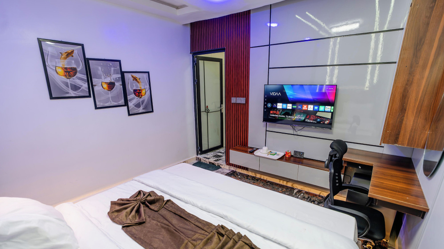 Room 5, EWI SIGNATURE HOTELS & LOUNGE, Ughelli North