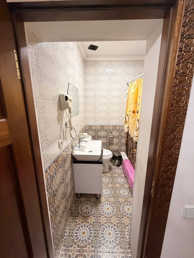 Bathroom 5, Bukhara Baraka Hotel, Buxoro