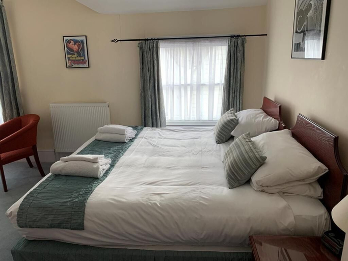 Room 4, Peregrine House, Kent