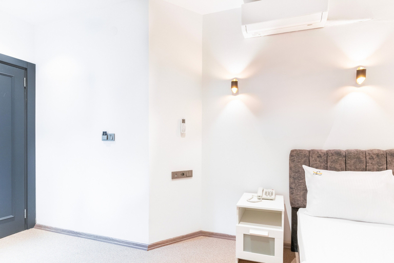 Room 2, Marine Point Pansiyon, Antalya