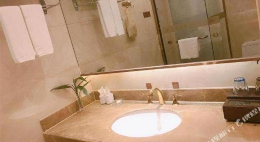 Bathroom 3, Venus Royal Hotel Nanning East High-Speed Railway Station, Nanning