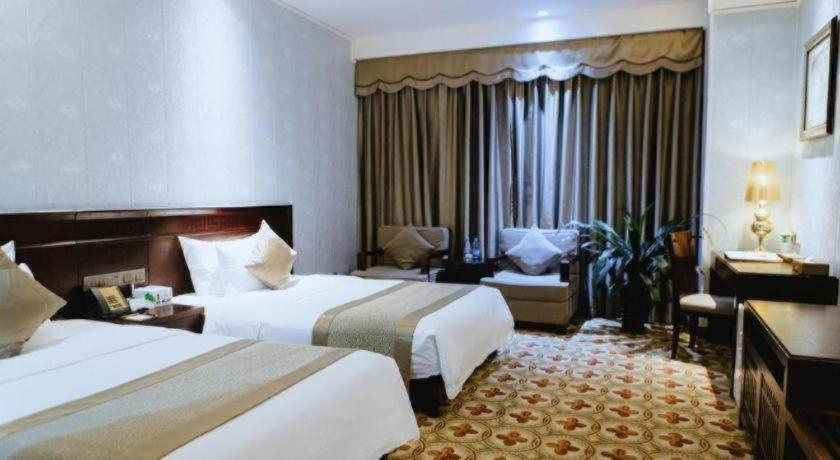 Bedroom 2, Manhatton Hotel Beihai, Beihai