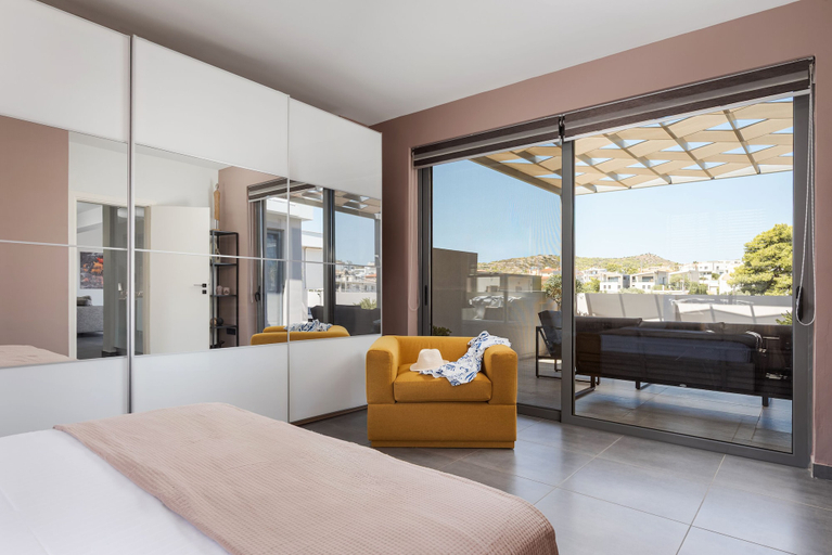 Room 4, Aelia Riviera Apartment, Attica