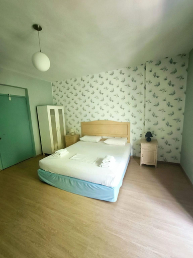Bedroom 2, Valente Perlia Rooms, Attica