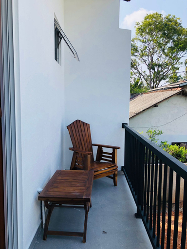 Property grounds 3, KINGS BAY - Guesthouse, Galle Four Gravets