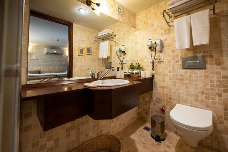 Bathroom 4, El Vino Hotel Suites, Bodrum