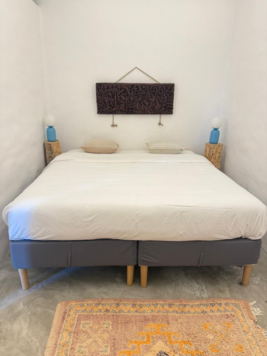 Room 5, Monte da Serra de Baixo, Sines
