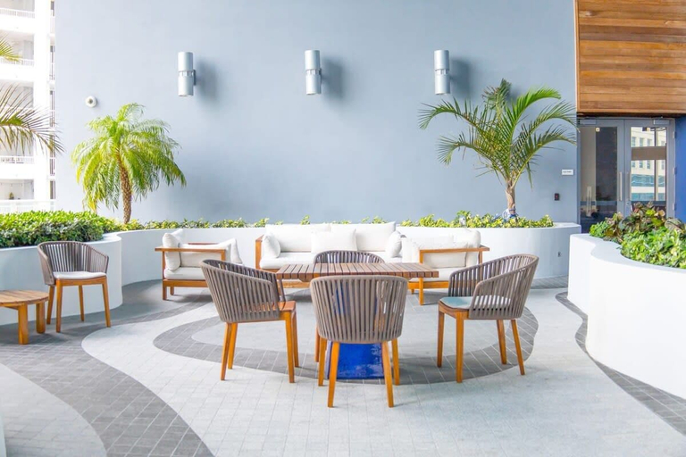 Food & Drinks, Brickell House, Sophisticated, Heart of Brickell, Miami-Dade