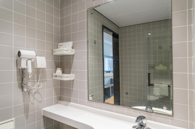 Bathroom 3, Jinjiang Inn Beihai Beibuwan Square Branch, Beihai