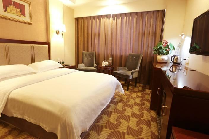 Bedroom 2, Bo Jue Holiday Inn, Hefei