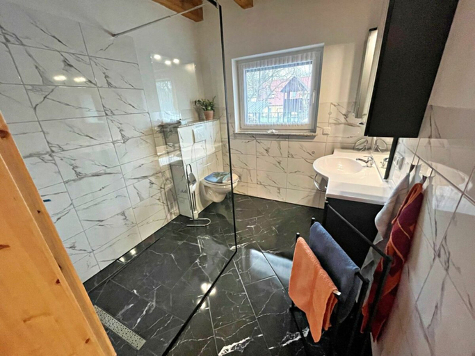 Bathroom 5, Holiday Apartment With 1 Bedroom, Vorpommern-Greifswald