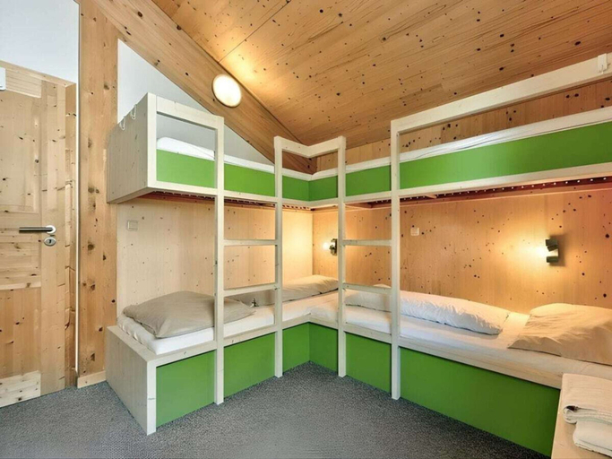 Room 2, Cabin in Turrach With Sauna and Balcony, Murau