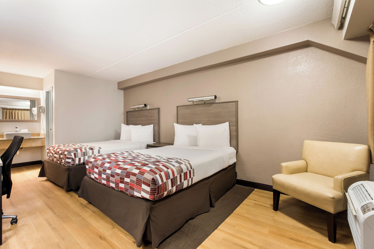 Bedroom 3, Red Roof Inn Princeton - Ewing, Mercer