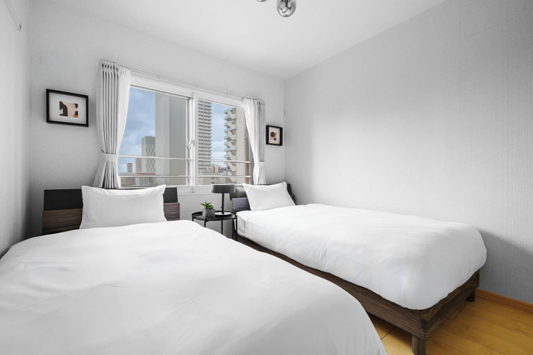 Room 5, E-US NAEBO STATION 408, Sapporo