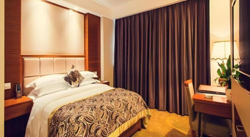 Bedroom 2, Babao Grand Hotel, Chengdu