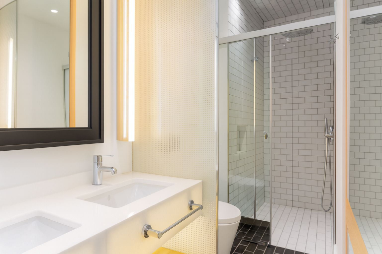 Bathroom 5, The Wings Hotels Collection, Beyoğlu