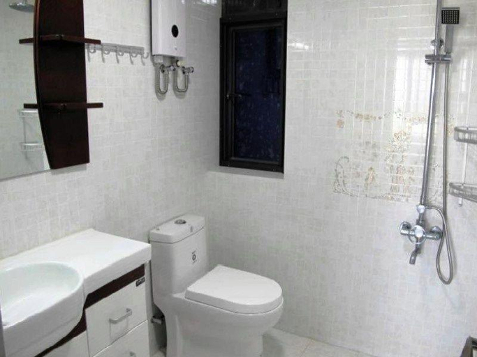 Bathroom 3, Lijin Hotel, Huludao