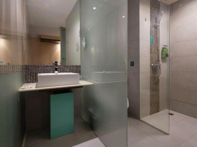 Bathroom, Shanshui Trends Hotel Shenzhen Southern City, Shenzhen