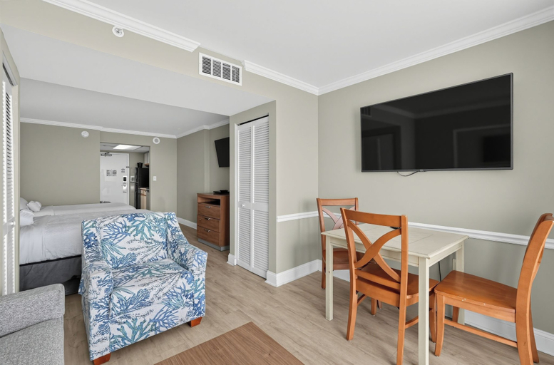 Bedroom 2, Camelot By the Sea, Horry