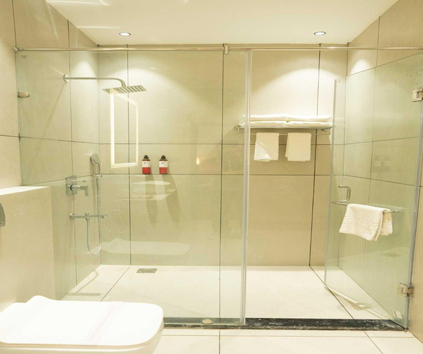 Bathroom 3, Club Room Checkin Amritsar, Amritsar